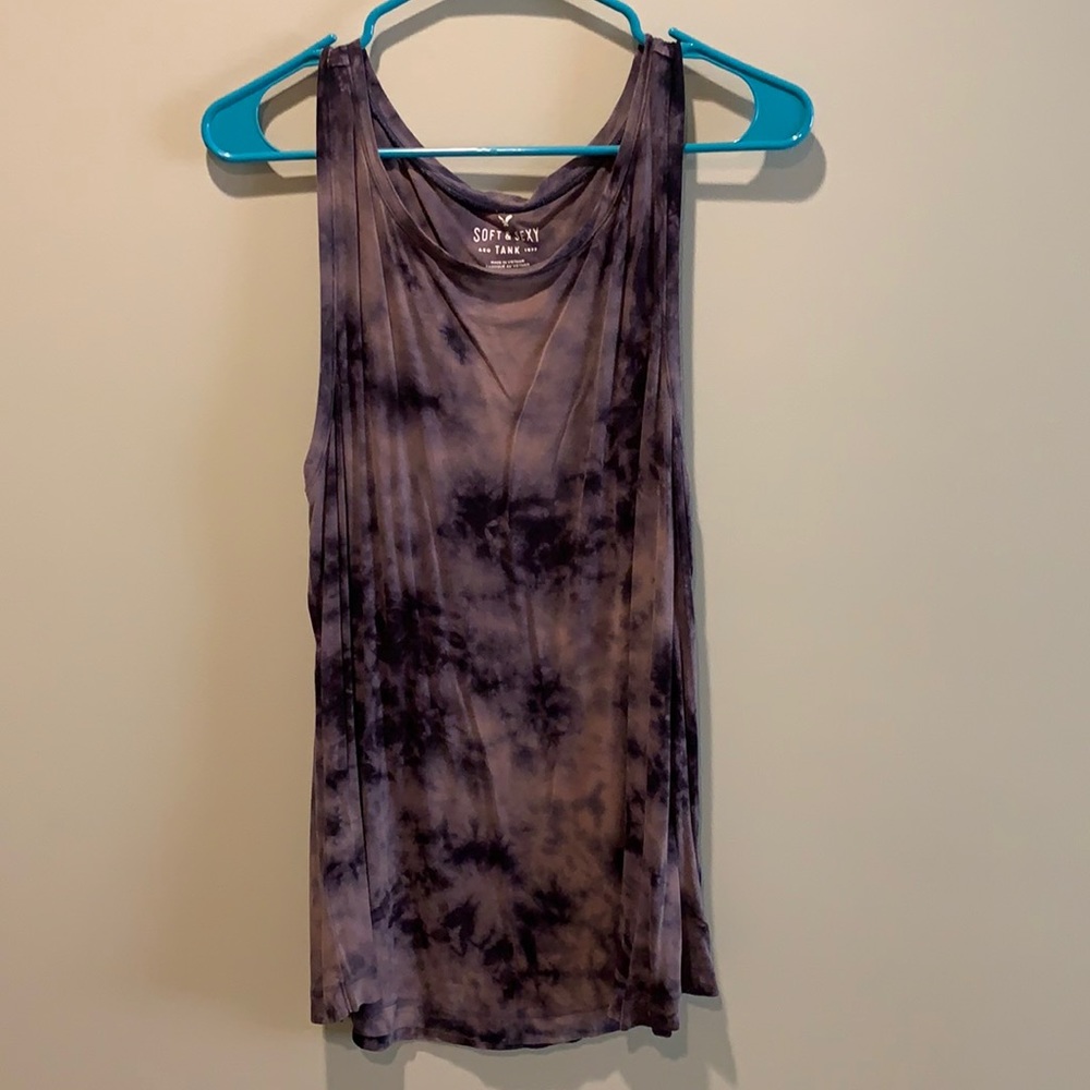 really cute tie die patterned tank top